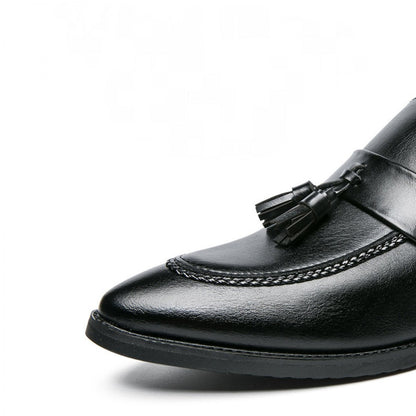 Temperament Retro Sculpted Tassel Loafers