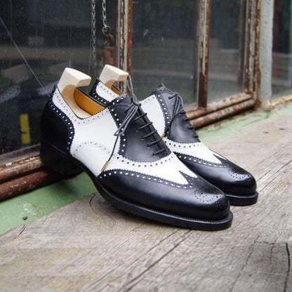 Casual Color-Blocked Embossed Leather Shoes